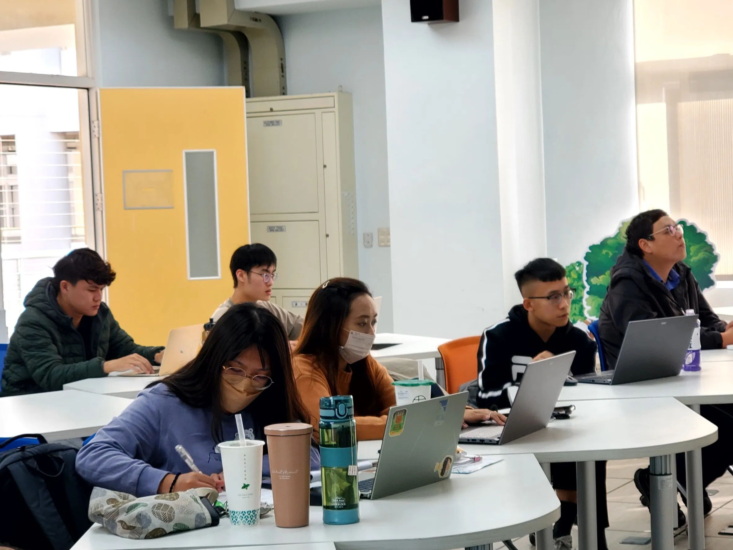 112學年度第一學期_企業社會責任專題講座 : 蔡林彤飛教授 第6張