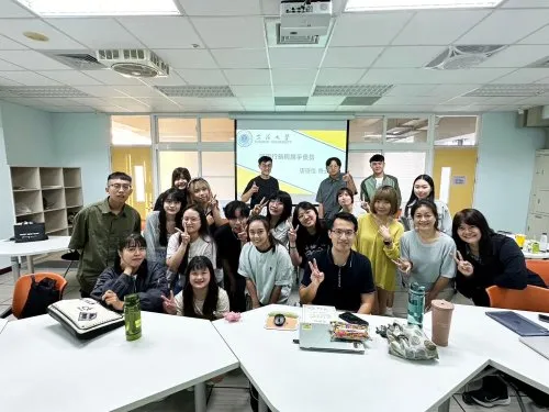 112學年度第一學期專題演講： 唐運佳教授 第6張